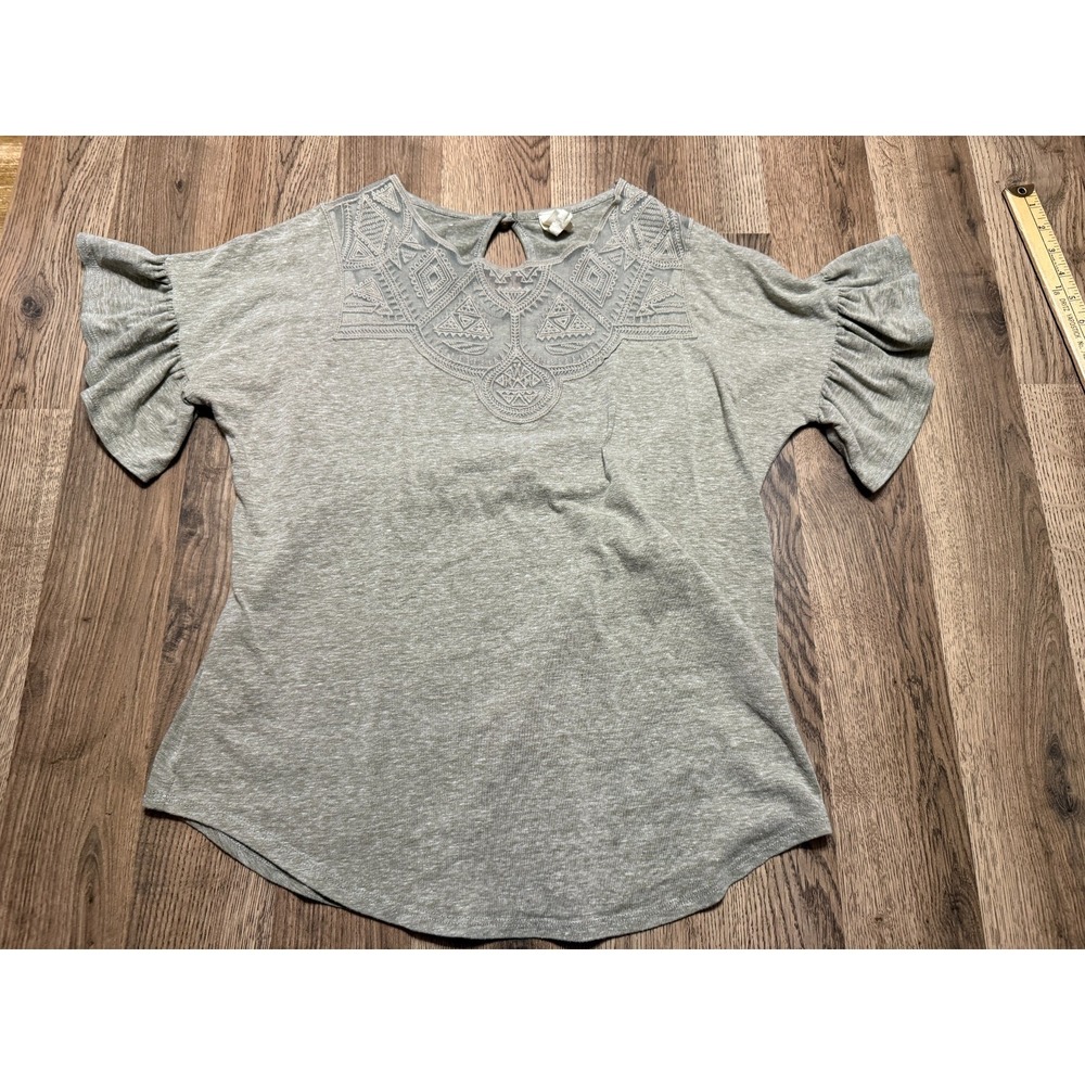 7th Ray Shirt, Women's Size Medium? Green, Short Flutter Sleeve
